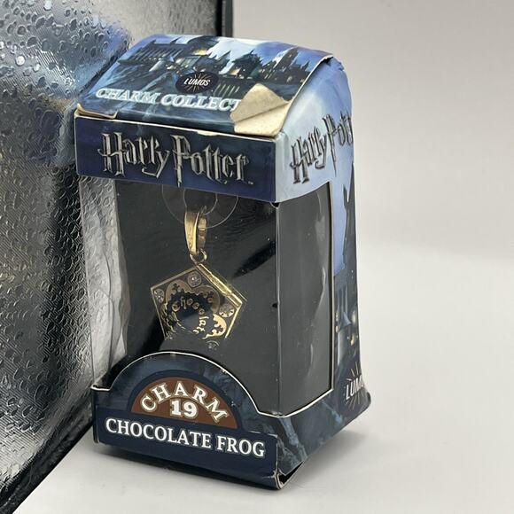 Harry PotterLumos HP Charm # 19 - Chocolate Frog DAMAGED BOX AS IS READ DESCRIPT - Picture 7 of 16